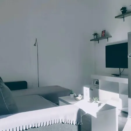 Deluxe By Prima דירה *